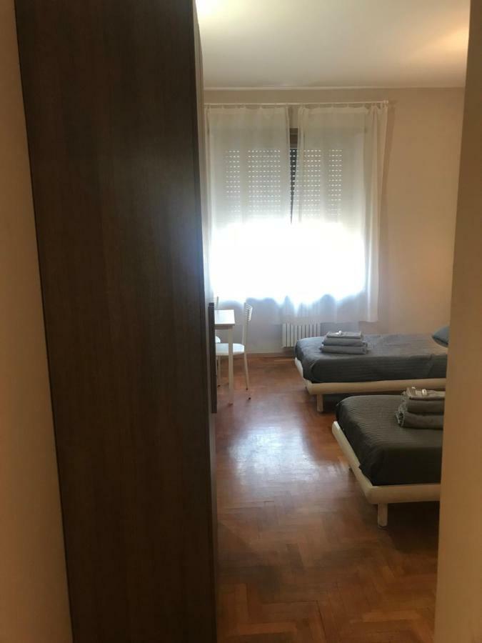 Room 14 Roma Esterno foto